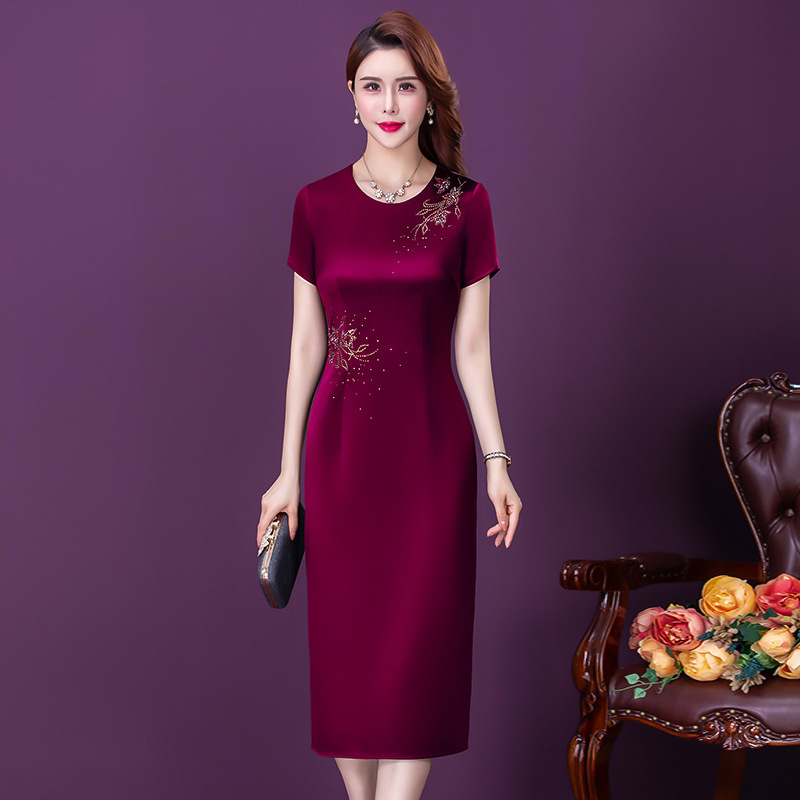 2024 Summer New Style Wide Wife Fashion Elegant Improved Cheongsam Dress Middle-aged and Old Mother's Wedding Banquet Mid-length Dress