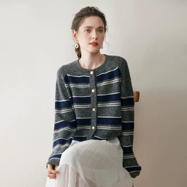 女式羊绒衫;女式马甲;休闲裤