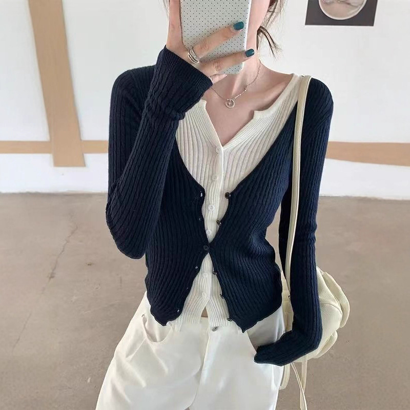 高级感拼色假两件针织衫女秋季修身内搭毛衣开衫巨好看的长袖上衣|undefined