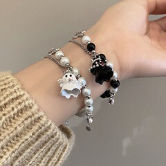 白黒の幽霊の数珠のブレスレットの女性の娘の蜜は大衆の冷たい風の高級感の甘いクールなギャルのヒップホップアクセサリーを飾ります。