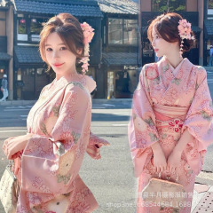 新商品の個人ファッションピンクの甘い桜の少女の日本の旅は着物の芸術の写真を改良して撮影します。