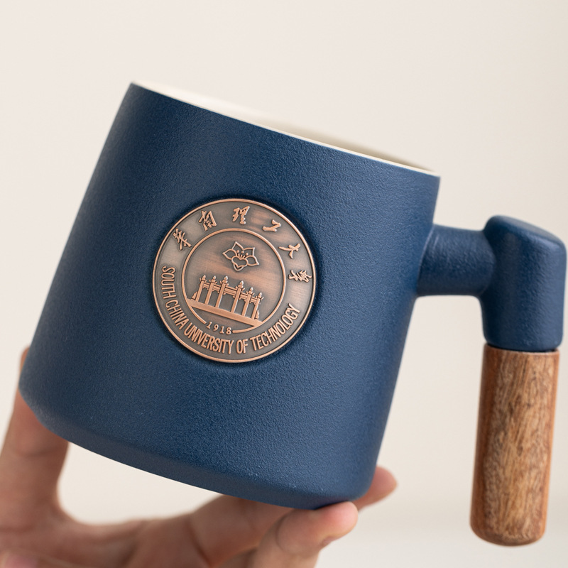 Festival del Medio Otoño regalo de mano mano mano mano de bronce con filtro ins Wenchuang pequeña taza fresca regalo de apertura escolar al por mayor