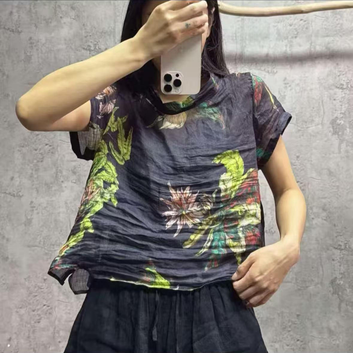Summer light and thin retro shirt