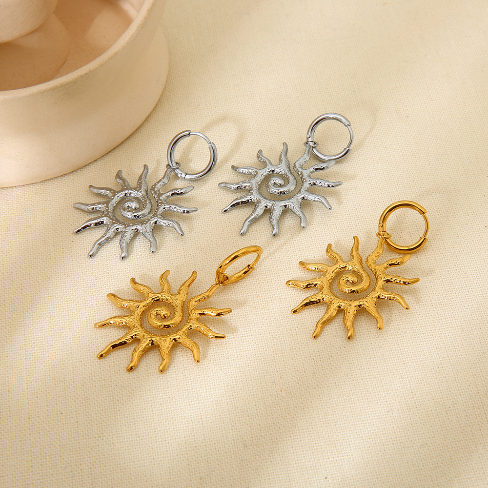 18K Real Gold Plated Plating Material 1 Pair Vintage Style Classic Style Sun 304 Stainless Steel 18K Gold Plated Drop Earrings