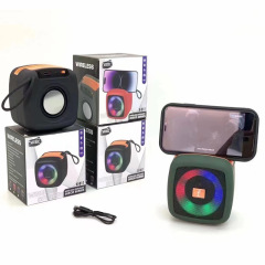 無線藍牙音箱低音炮戶外便攜式車載小音響家用桌面七彩燈迷你音響