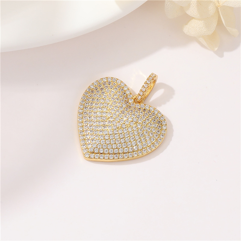 1 Piece Quantity Copper Material 1 Piece Copper Zircon 14K Gold Plated Heart Shape Polished Pendant