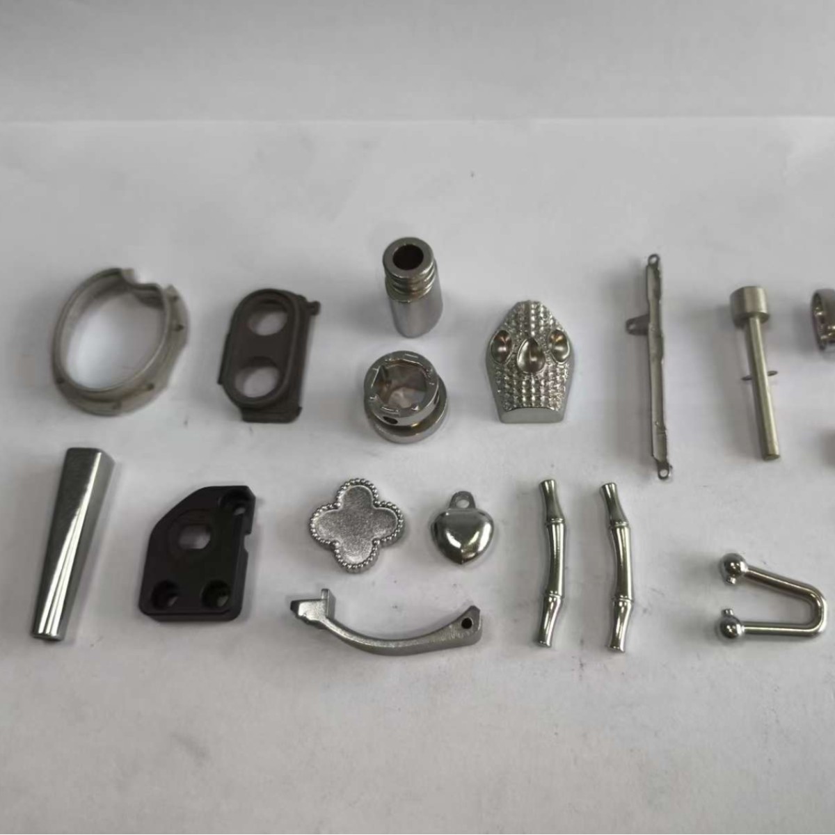 厂家供应精密注射成型件MIM产品       手机电脑产品配件