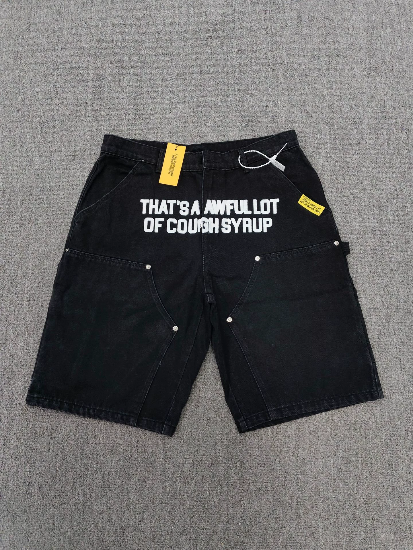 Unisex printed denim shorts detail 2