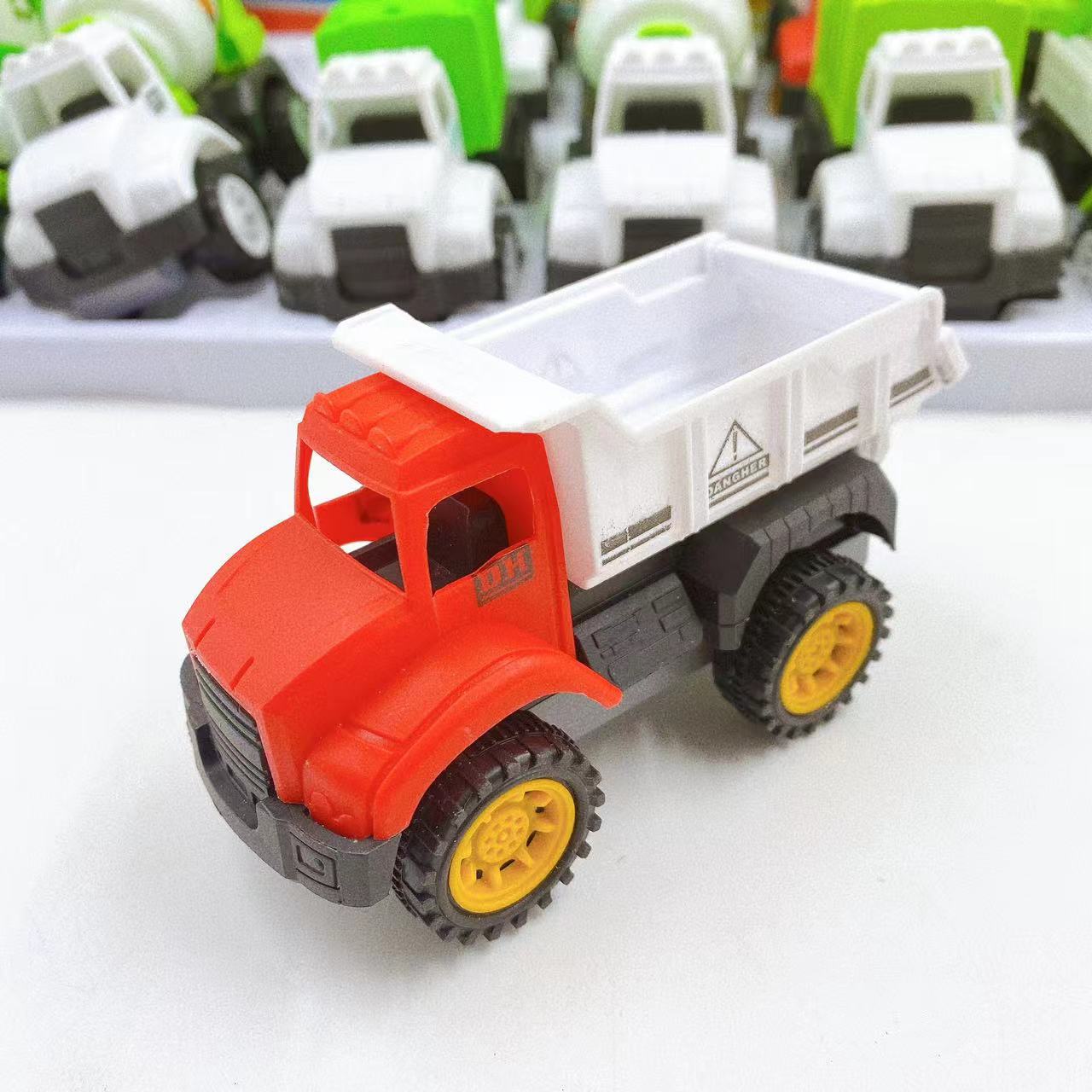 Juguetes infantiles de ingeniería de inercia varios tipos de ferrules mixtos regalos al por mayor tienda de 2 yuanes