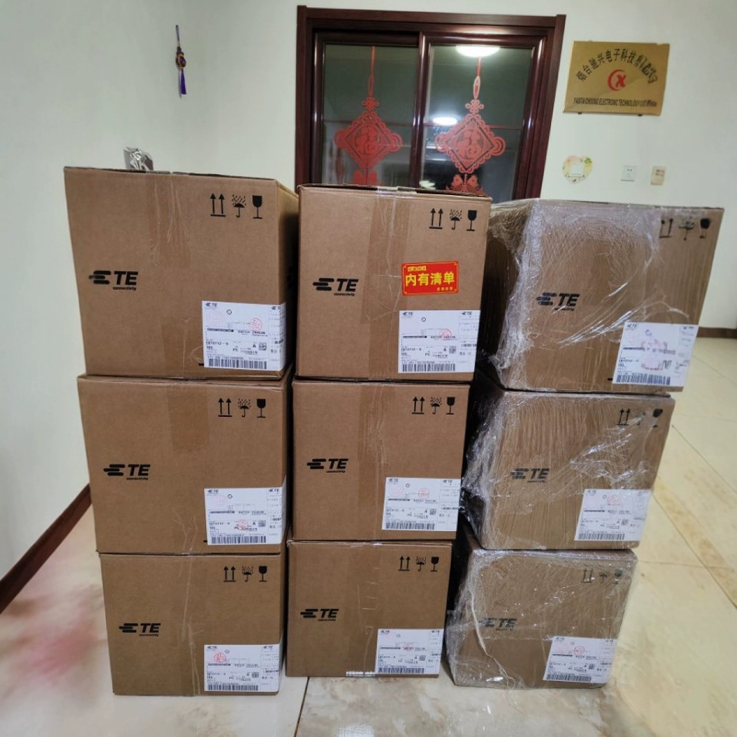 现货BNIS-04V BNIS-05V连接器 护套 JST连接器