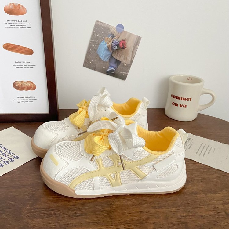 Zapatos blancos de malla gruesa para mujeres de verano transpirables 2026 nuevos zapatos de malla de nicho zapatos de skate casuales