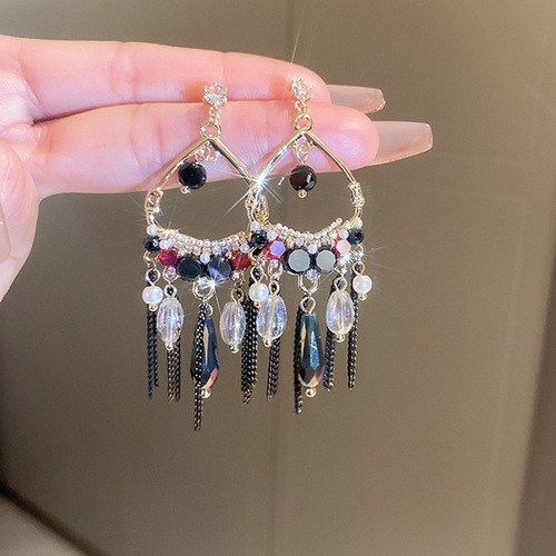 Silver Needle Diamond Mesh Butterfly Earrings Medieval Fashion Personalized Design Earrings Long Tassel Style Earrings Stud Earrings