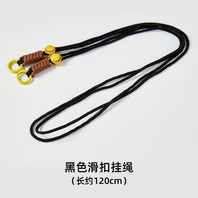 携帯ケースのストラップの首の取り外し可能な部品は、手編みの紛失防止ロープに斜めにまたがってカードのパッチストラップを固定します。