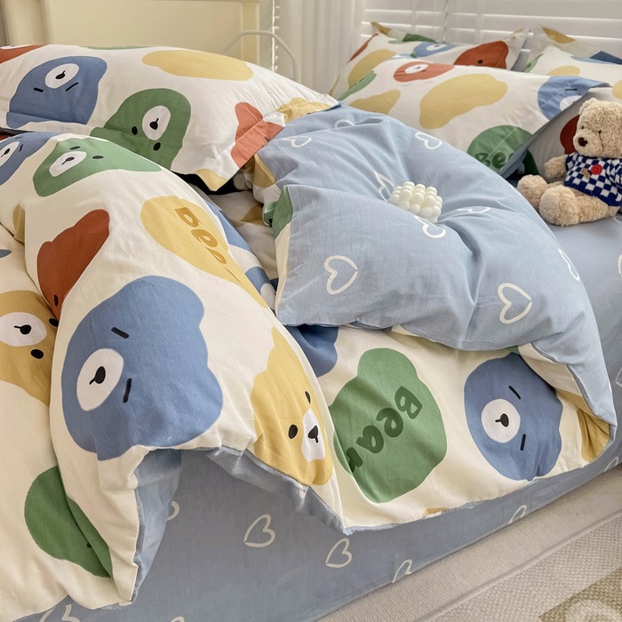 귀여운 작은 곰