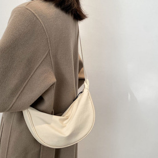 ����б�����Ů2022�¿��Ӱ��p��С���Ҹ�°��ٴ�μ緫����