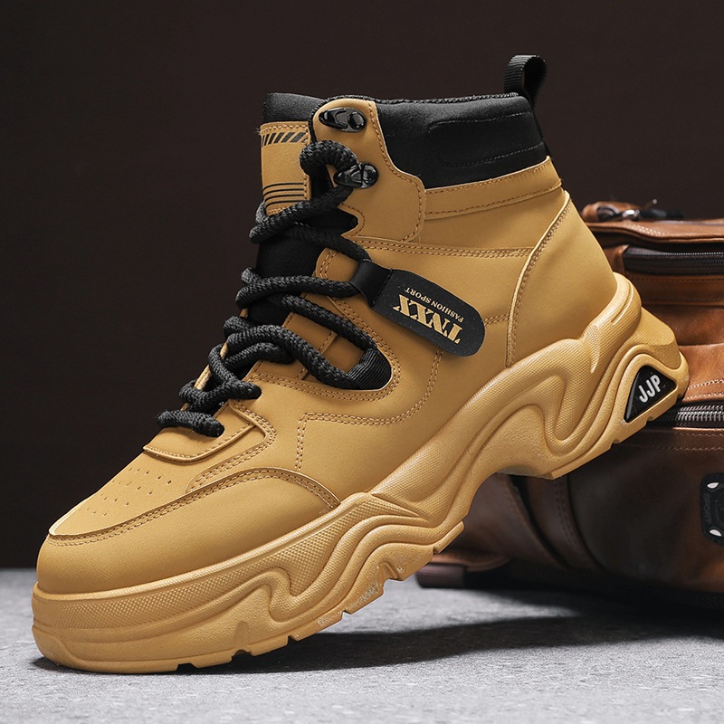 Zapatos de hombre de caña alta 2024 otoño nuevo impermeable y resistente al desgaste botas Martin británicas botas cortas de herramientas al aire libre para hombres