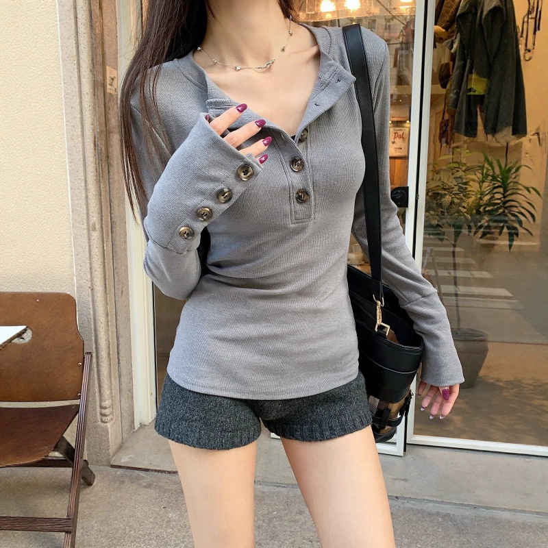 Ribbed velvet collar long-sleeve buttoned T-shirt for women, suitable for spring, autumn, and winter, slim-fit, elegant, inner layer base shirt top, ins style Ribbed velvet collar long-sleeve buttoned T-shirt for women, suitable for spring, autumn, and winter, slim-fit, elegant, inner layer base shirt top, ins style