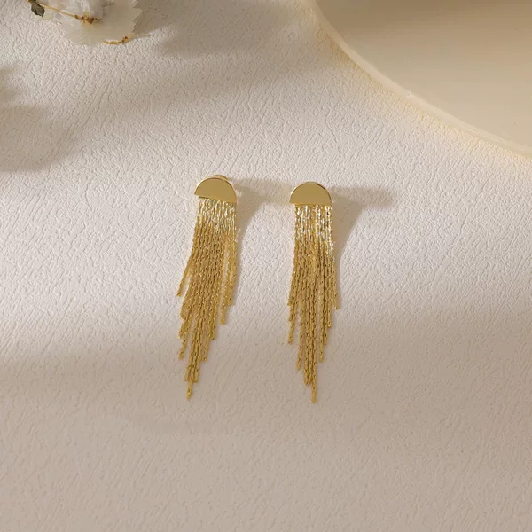 Europe and the United States cross-border hot brass real gold plating fashion exquisite sexy tassel earrings women's high-end earrings