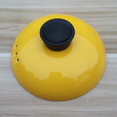 lid diameter 26.5cm red