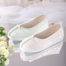 椿风2023春夏新款老北京布鞋女古代淡雅平底圆头绣花鞋古风汉服鞋