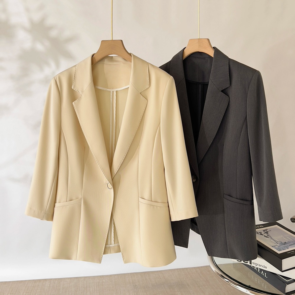 Endi Casual Three-Quarter Sleeve Spring Blazer for Women 2026 Spring High-End Gray Short Suit Jacket