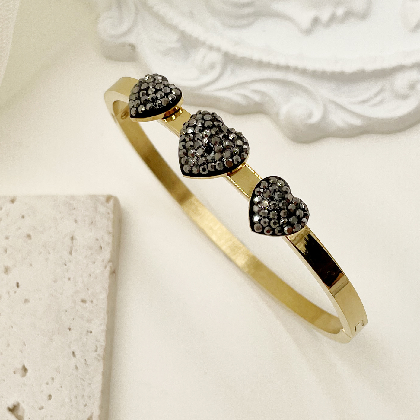 Fashion Heart Shape Stainless Steel Bangle 1 Piece