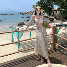 海边度假风露腰套装裙夏季温柔优雅吊带上衣高腰半裙搭配一整套女