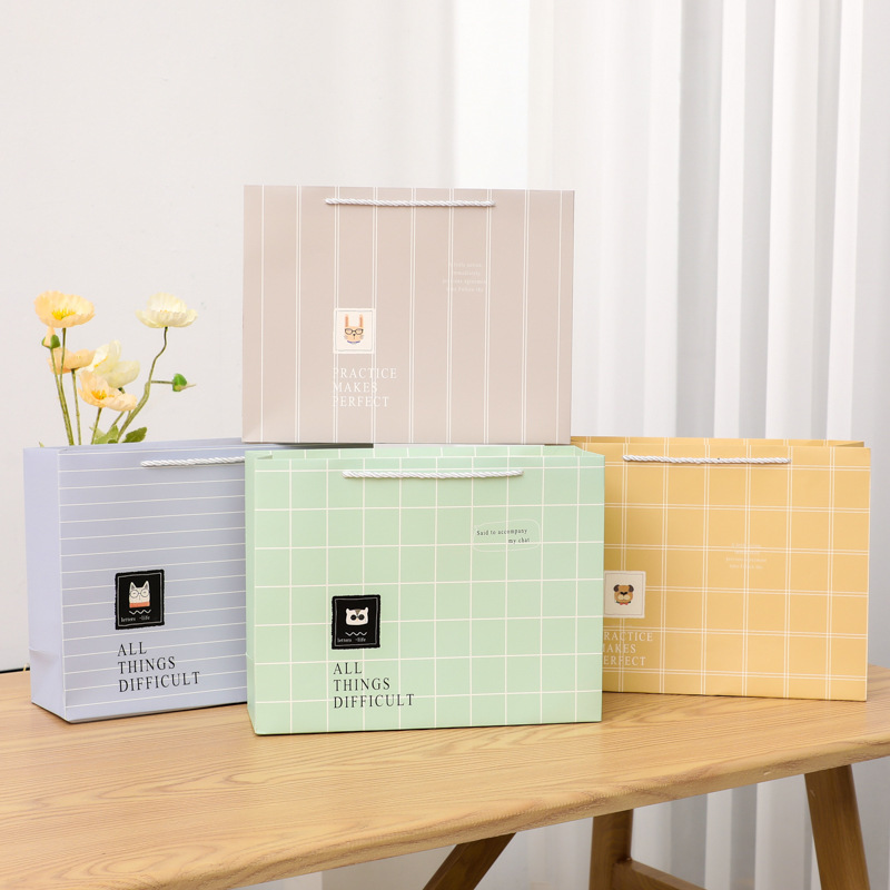 厂家直销果木礼品袋竖款中号纸袋礼物袋包装袋可爱纸袋