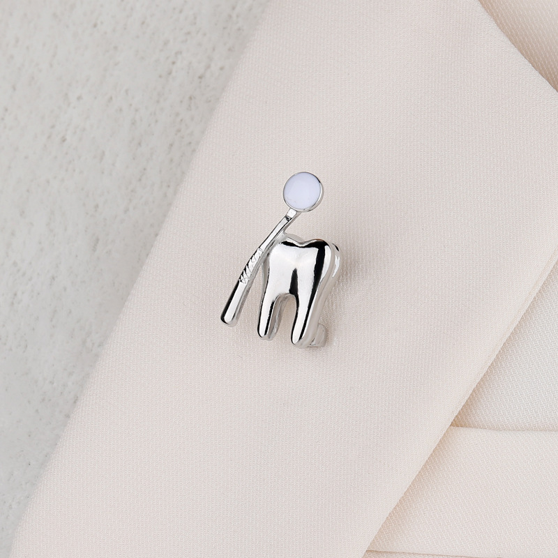 Fashion Teeth Alloy Plating Unisex Brooches display picture 7