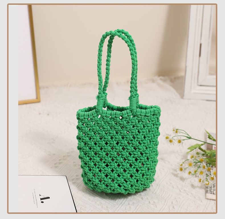 Women's Small Polyester Solid Color Vintage Style Round Open Bucket Bag display picture 3