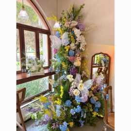 莫奈花园造景仿真花之窗瀑布婚礼布置拱门打卡网红门店橱窗铁丝