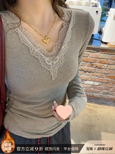 V领蕾丝花边低领灰色打底衫女内搭2025早秋季新款修身黑白色上衣