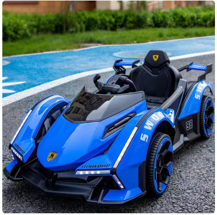 Coche deportivo eléctrico para niños Coche de control remoto de cuatro ruedas para niños Coche de juguete para bebés puede sentarse Cochecito recargable para niños y niñas