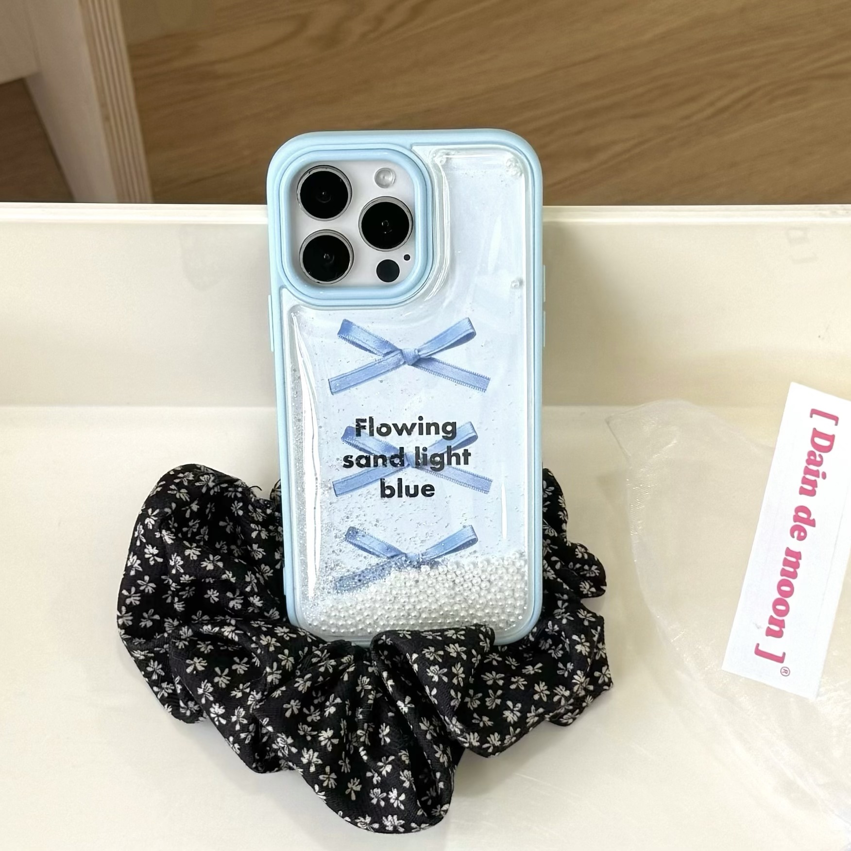 Arenas movedizas de perlas con lazo azul fresco para Apple 15ProMax funda para teléfono 16Pro Nuevo 14/13 Mujer