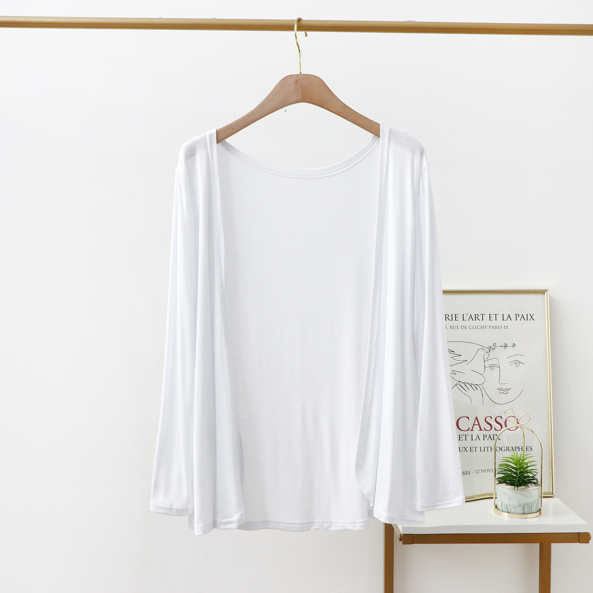 Modal Capa delgada nueva camisa de protección solar cubierta exterior color sólido manga larga superior gran arco cardigan moda image 7