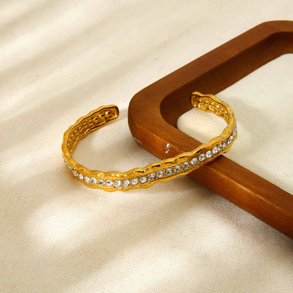 18g Weight 0.03µm-0.05µm Gold Plating Thickness PVD Coated Gold Plating Process 18K Real Gold Plated Plating Material Zircon Inlay Material Bangle Classification 1 Piece Quantity Casual, Holiday, Daily, Street Occasion 304 Stainless Steel Material Geometric Pattern Women's Gender Retro, Classic Style Style Mixed Metal, Plating, Hammered Craft Retro Classic Style Geometric 304 Stainless Steel 18K Gold Plated Bangle In Bulk 11