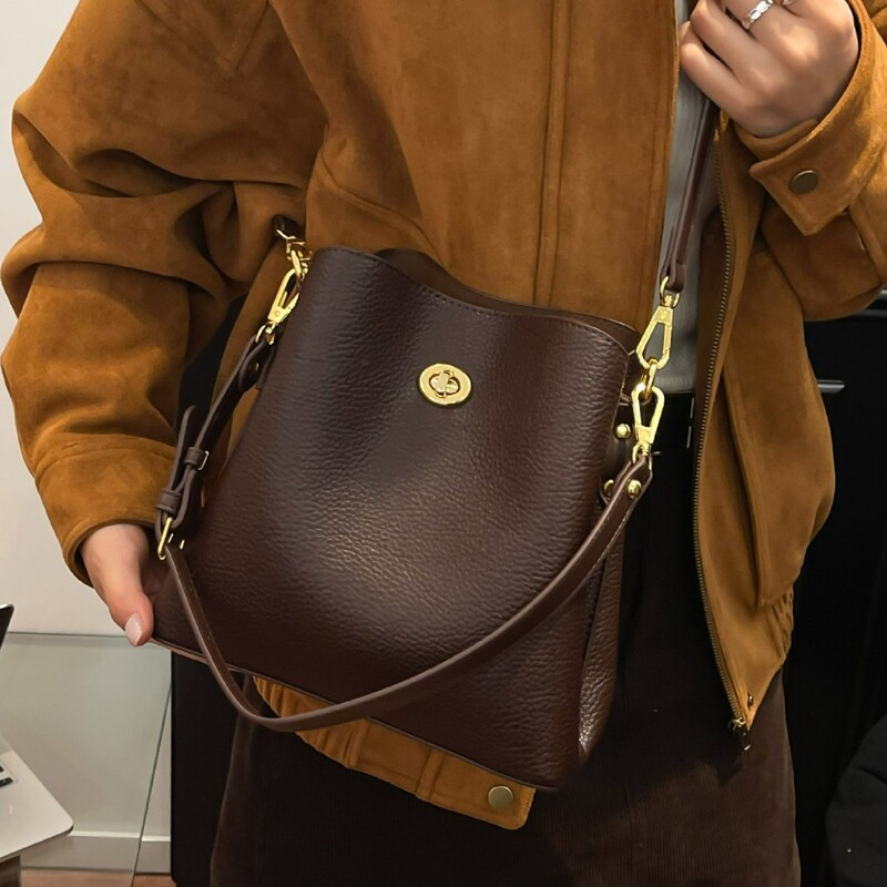Genuine Leather Women's Bag Classy Pebbled Cowhide Bag Women's New Commuter Shoulder Crossbody Bucket Bag Cross-Border Bags Genuine Leather Women's Bag Classy Pebbled Cowhide Bag Women's New Commuter Shoulder Crossbody Bucket Bag Cross-Border Bags