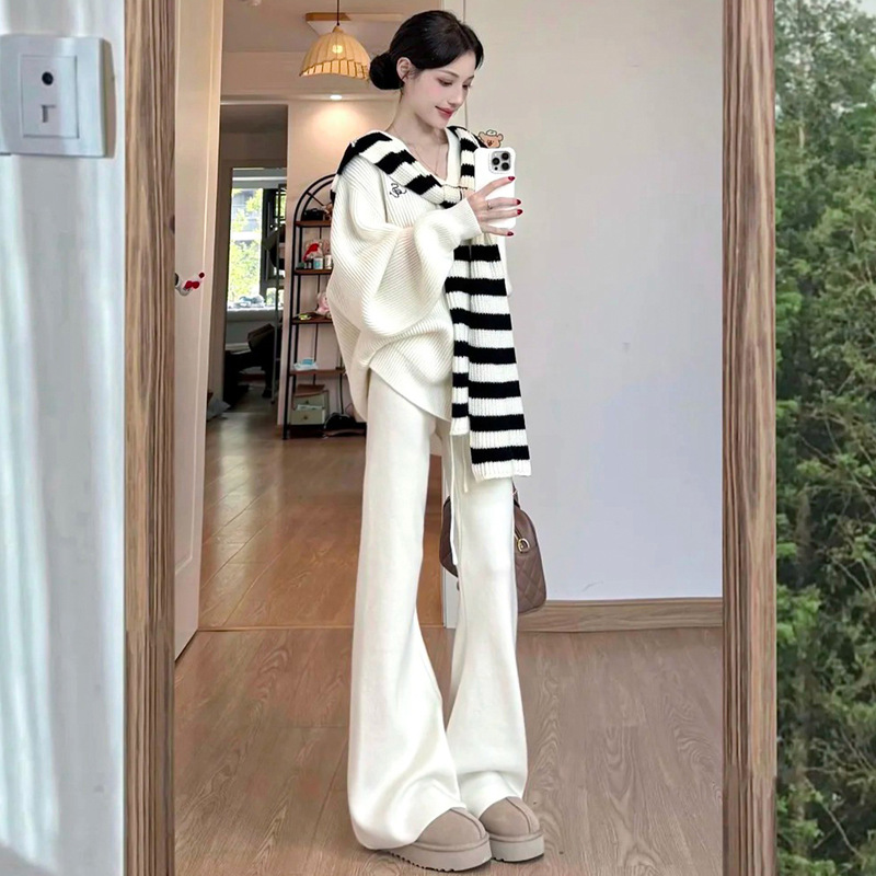 American-Style White Flared Pants for Women, New Autumn and Winter High-Waisted Slim-Fit Casual Fleece-Lined Sweatpants for Petite Women American-Style White Flared Pants for Women, New Autumn and Winter High-Waisted Slim-Fit Casual Fleece-Lined Sweatpants for Petite Women