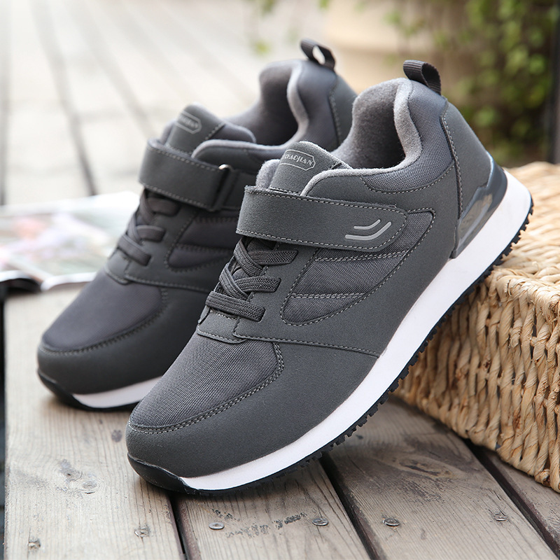 Zapatos de hombre nuevos zapatos de pareja velcro zapatos deportivos con suela suave zapatos casuales cómodos diarios zapatos individuales