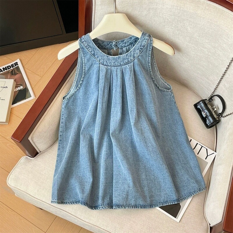 Hong Kong Style Retro Sleeveless Denim Shirt for Women, New Summer Design with Pleated Thin Fabric, Loose Fit, Flattering and Slimming Top Hong Kong Style Retro Sleeveless Denim Shirt for Women, New Summer Design with Pleated Thin Fabric, Loose Fit, Flattering and Slimming Top