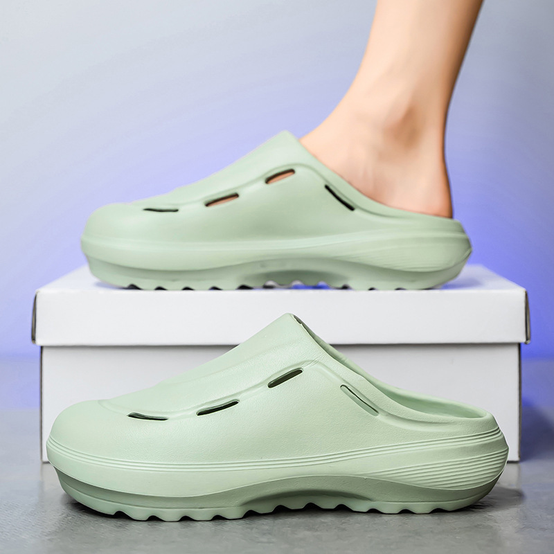 Trendy Brand Clogs Men's Casual Lightweight Eva Slippers Thick-Soled Non-Slip Toe-Toe Garden Shoes Outer Wear Beach Shoes for Men