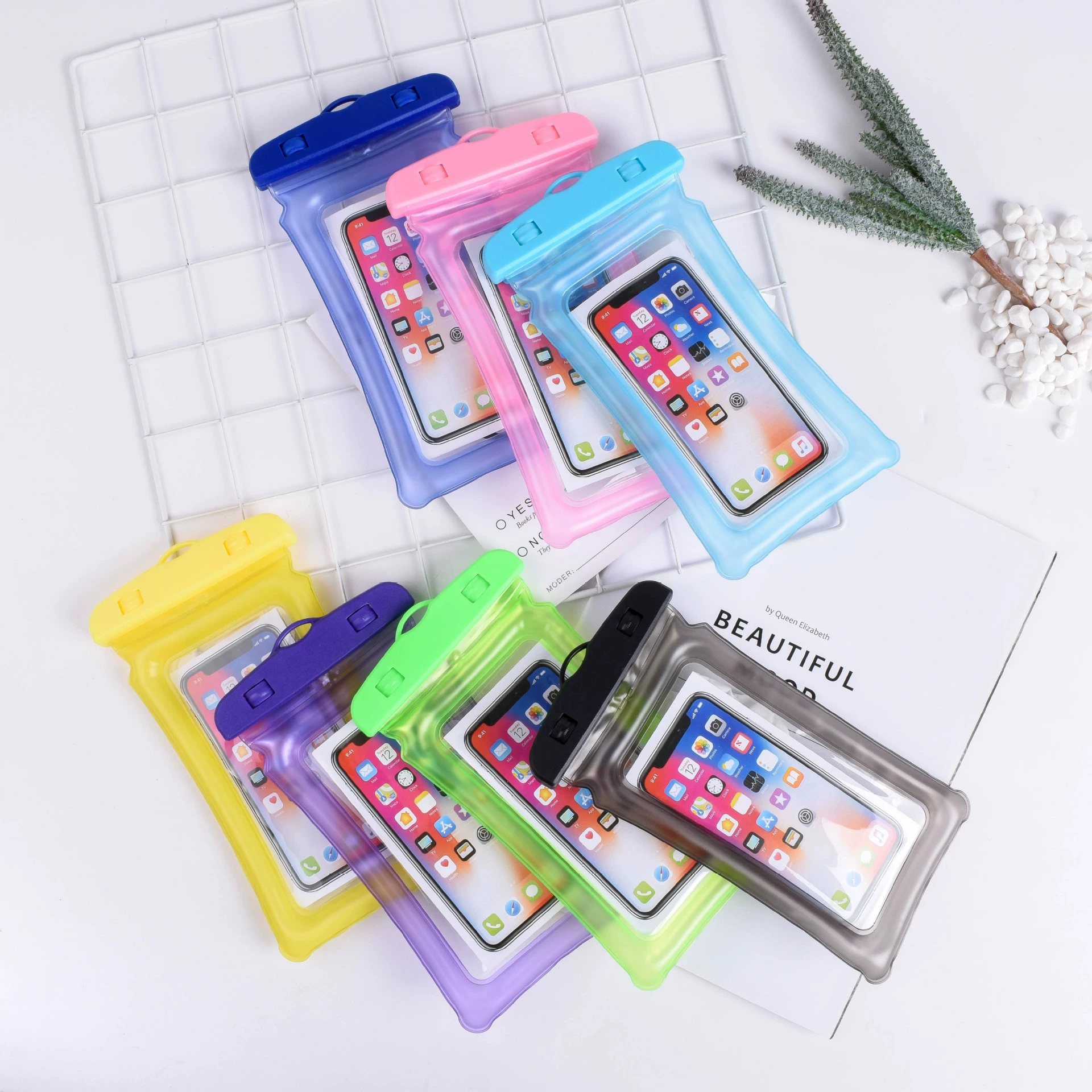 Cartoon air bag, beach waterproof mobile phone protection for swimming, waterproof bag