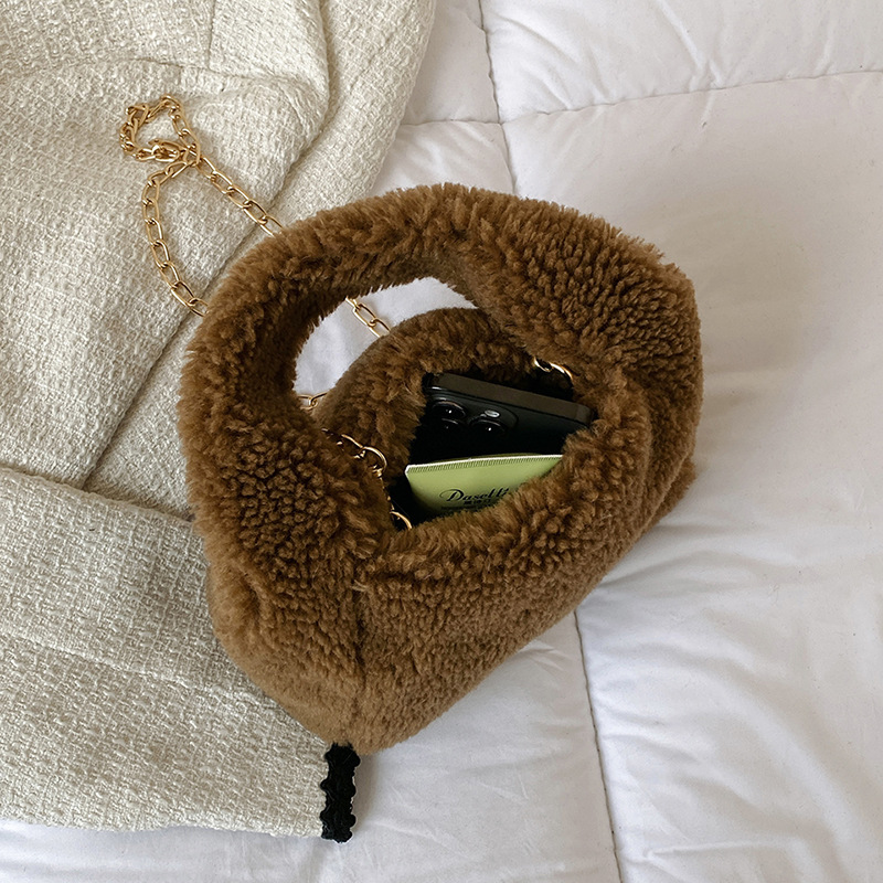 Pluche niche-ontwerp Dameskleurige crossbody Nieuwe herfst- en winterhandtas 2023 Chain pluchen tas_voghion.com