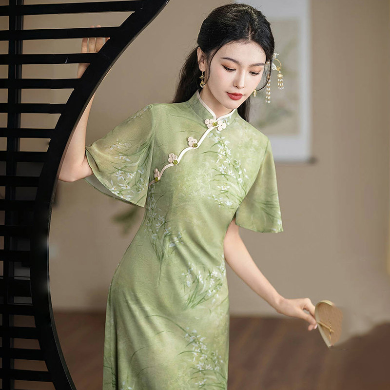 綠色顯瘦奧黛國風新中式日常改良旗袍新款年輕款女復古短袖連衣裙