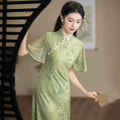綠色顯瘦奧黛國風新中式日常改良旗袍新款年輕款女復古短袖連衣裙