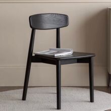 北欧实木餐椅家用凳子现代简约北欧橡木椅子餐厅轻奢黑色靠背椅