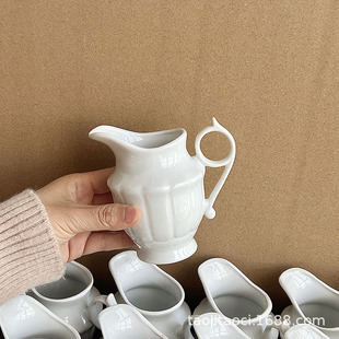 Ins Style Milk Jug Coffee Milk Cup Pouring Cup Restaurant Spout Sauce White Milk Jug with Handle European Style Milk Jug