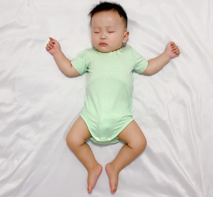 연한 녹색의 깨끗한 표면