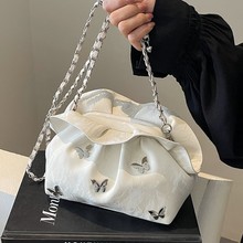 夏季超火小众褶皱云朵包包女士2025新款潮百搭链条单肩斜挎包小包