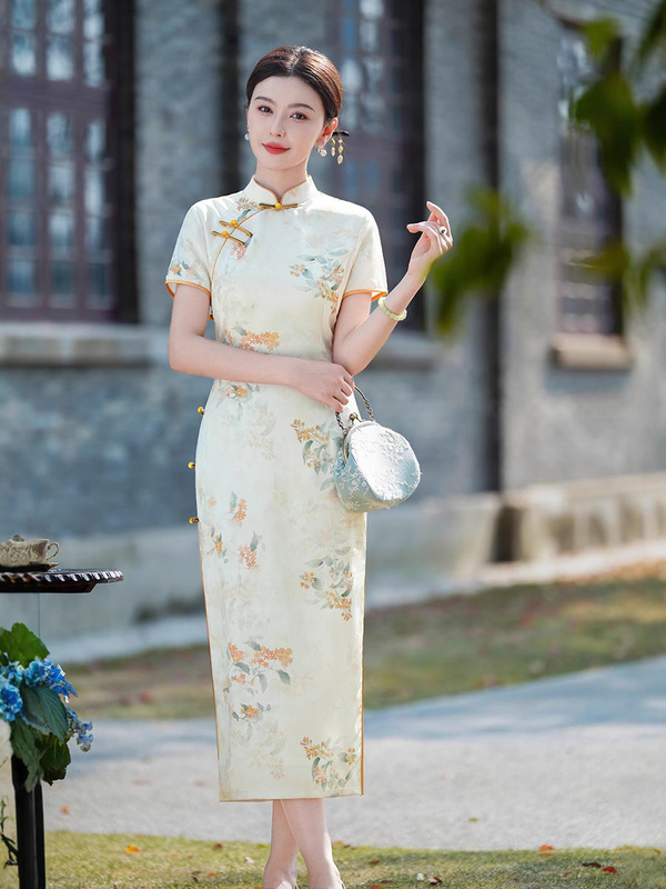 ママのスリムチャイナドレス若いスタイル新しい気質中国風の婦人服中華民国レトロ改良されたエレガントなチャイナドレスレディ|undefined